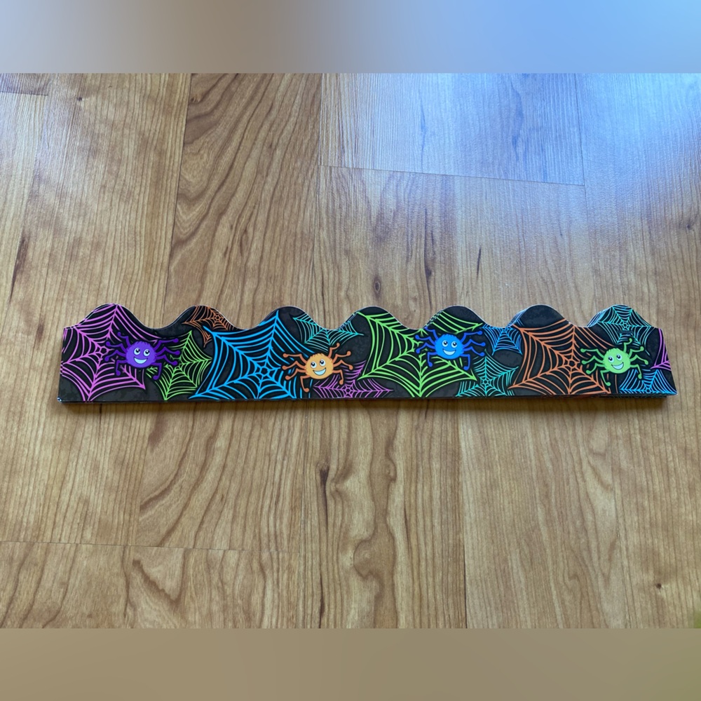 ✨5/$25✨Double-Sided Halloween/Valentines Classroom Border